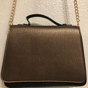 Crossbody bag